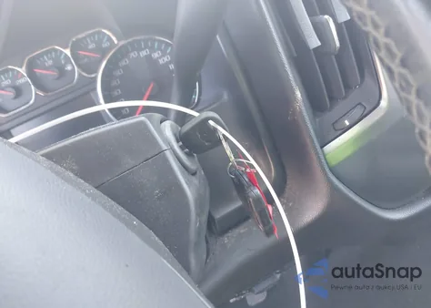 2015 Chevrolet Silverado 1500 1Lt из США, поврежденный, VIN 3GCUKREC1FG150559